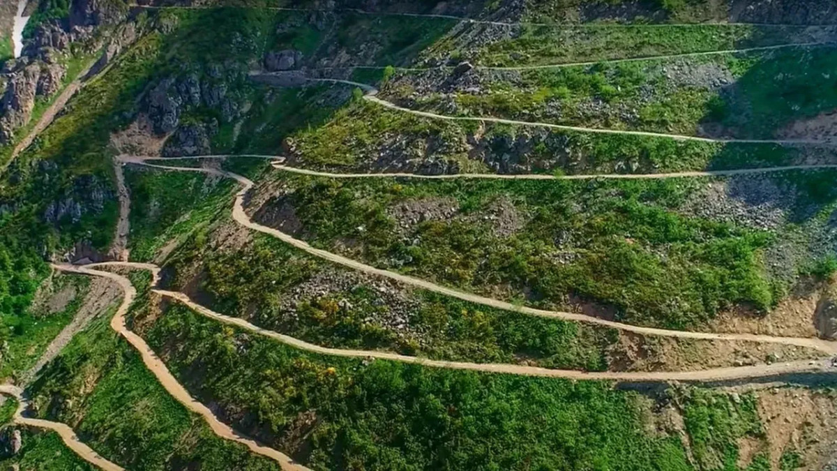 En tehlikeli yol Trabzon Derebaşı Virajları dünyaya tanıtılıyor!