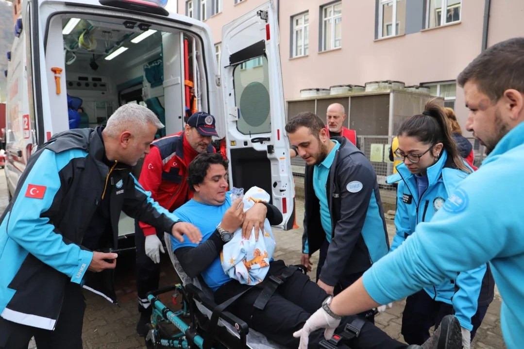 Of Devlet Hastanesi'nde Başarılı Saha Tatbikatı