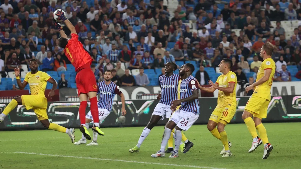 Trabzonspor son nefeste 1 puanı kurtardı! Galibiyete hasret kaldık